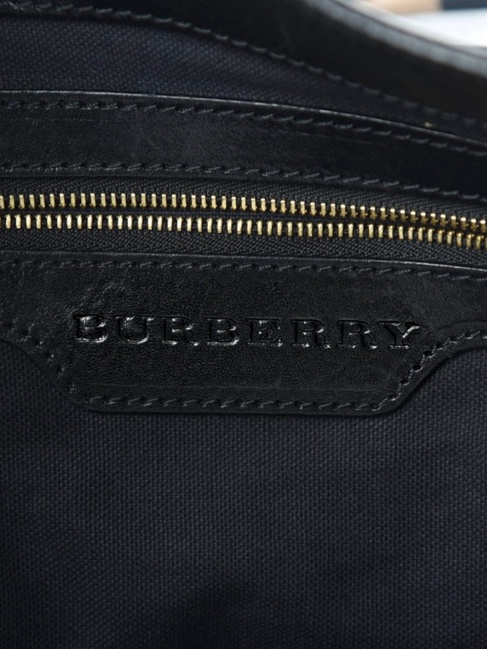 Burberry Bridle Whipstitch House Check Gosford Hobo Bag in Black - Authentic - Picture 6 of 8